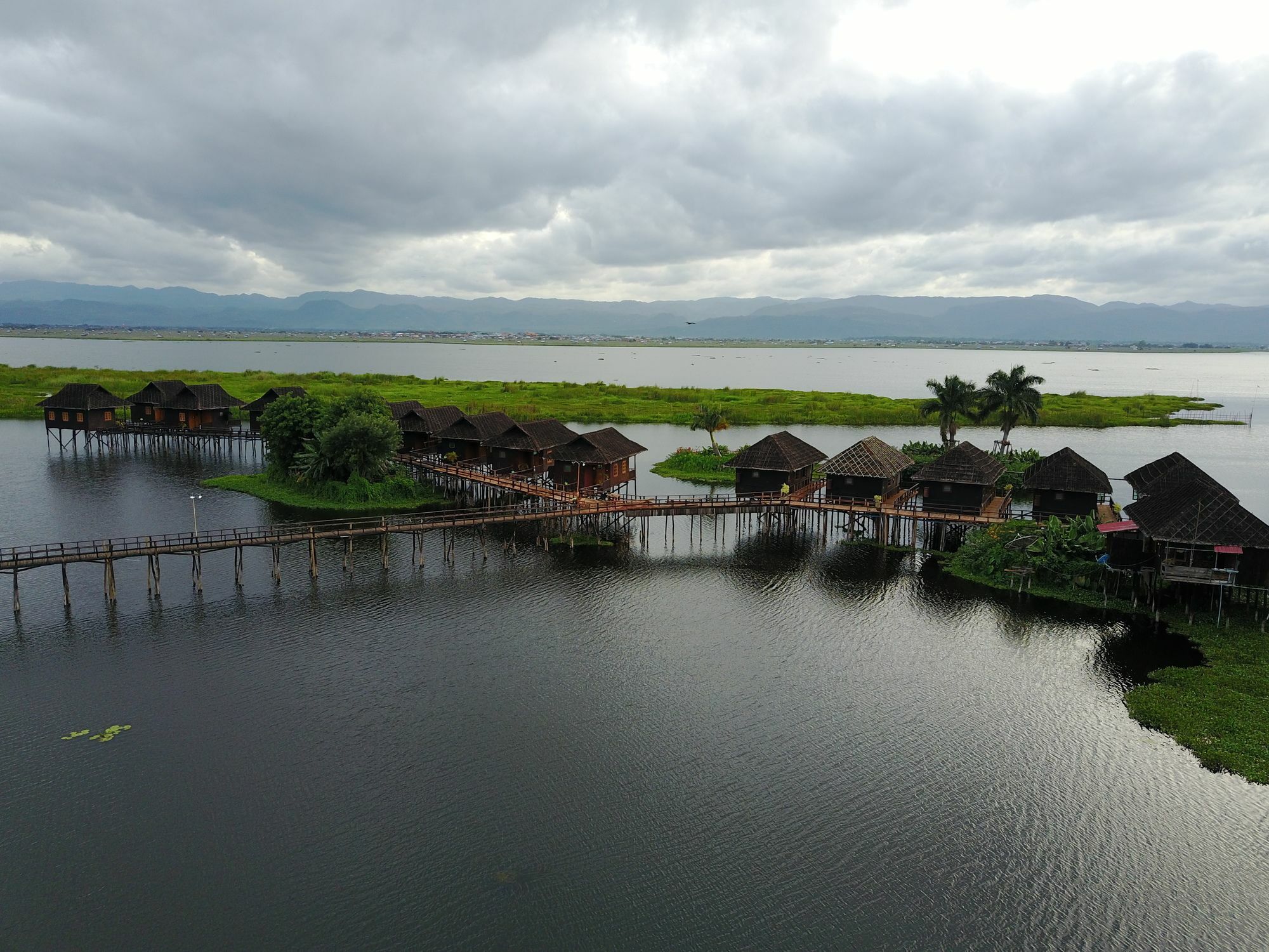 Golden Island Cottages Thale U Hotel Ywama Buitenkant foto